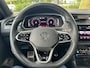 Volkswagen Tiguan Allspace 1.5 TSI R-Line Business+ 7p. 150 PK | Automaat | Climatronic | Stuurverwarming | Stoelverwarming | Navigatie | Apple Carplay | Navigatie | Adaptieve Cruise Control | Lane Assist | Achteruitrijcamera | Parkeersensoren | Panoramadak | Elektrische achterklep | 7 zitplaatsen |
