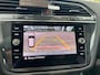 Volkswagen Tiguan Allspace 1.5 TSI R-Line Business+ 7p. 150 PK | Automaat | Climatronic | Stuurverwarming | Stoelverwarming | Navigatie | Apple Carplay | Navigatie | Adaptieve Cruise Control | Lane Assist | Achteruitrijcamera | Parkeersensoren | Panoramadak | Elektrische achterklep | 7 zitplaatsen |