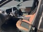 Mercedes-Benz GLA GLA 200 Automaat Luxury Line | Nightpakket | Trekhaak | Sfeerverlichting | Stoelverwarming | Spiegelpakket | Parktronic met camera | Zitcomfortpakket