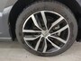 Volkswagen E-Golf E-DITION / Navigatie / Warmtepomp / LM 17 inch / Parkeersensoren / LED / APP Connect