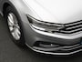 Volkswagen Passat Variant 1.5 TSI 150 pk DSG Comfortline Business | LED koplampen | Trekhaak | Adaptive Cruise | Parkeersensoren voor/achter | Climatronic | Carplay | Navigatie | 16 inch