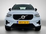 Volvo XC40 2.0 B4 Plus Dark