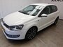Volkswagen Polo 1.2 TSI Highline GARANTIE ! NAVIGATIE ! NIEUWE APK !