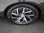 Volvo V60 2.0 T8 Twin Engine AWD Momentum | PANO | CAMERA | ADAPTIVE | H&K | KEYLESS