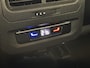 Volkswagen Touran 1.5 TSI Active 7 Persoons | Climate Control | Virtual Cockpit | Cruise Control | Navigatie | Apple Carplay/Android Auto | Stoelverwarming | Dodehoek detectie | ( Vestiging - Vianen Tel: 0347-371248 )
