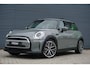 MINI Cooper Mini 1.5 136pk Essential | Panoramadak | 18" Velgen | Climate Control | PDC Achter