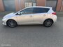 Toyota Auris 1.8 Hybrid Executive lage KM ! All-in prijs