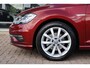 Volkswagen Golf 1.5 TSI 130pk DSG Highline | Navigatie | Trekhaak | Camera | PDC | Side Assist