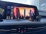Volkswagen Golf 1.5 eTSI 150pk DSG Style 1st Edition Black Panoramadak Winterpakket 19" Velgen IQ Light Massagestoel