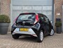 Toyota Aygo 1.0 VVT-i x-play limited Navigatie, Bluetooth, Cruise-Control, Camera.