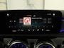 Mercedes-Benz A-klasse 180 Business Solution AMG | Stoelverwarming | Leder/Alcantara | Camera | Navigatie | Widescreen | LED