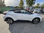 Toyota C-HR 2.0 HYBRID BI-TONE STOEL/STUURVERW BLIND-SPOT NAVI PARK-SENSOREN APPLE/ANDROID