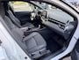 Toyota C-HR 2.0 HYBRID BI-TONE STOEL/STUURVERW BLIND-SPOT NAVI PARK-SENSOREN APPLE/ANDROID