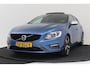 Volvo V60 2.0 T4 Business Sport | R-Design | Trekhaak | Panoramadak | Recent Ond. | Org NL | Camera | Digital Cockpit |