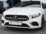 Mercedes-Benz A-klasse 250 e AMG| 8G Aut | MBUX High End | Night Pakket | Panoramadak | Apple Car Play/Android Auto | Ambiente Light | Sound System | Parkeer Paket | Model 2023 |