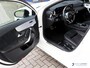 Mercedes-Benz A-klasse 250 e AMG| 8G Aut | MBUX High End | Night Pakket | Panoramadak | Apple Car Play/Android Auto | Ambiente Light | Sound System | Parkeer Paket | Model 2023 |