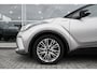 Toyota C-HR 2.0 Hybrid Bi-Tone