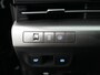 Hyundai Kona 1.6 GDI HEV Premium Sky | Beschikbaar per jan 26 | Schuifkantel dak | Lederenbekleding | Stoelverwarming/ ventilatie | LED verlichting |
