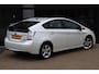 Toyota Prius 1.8 Dynamic | NAP | Dealer Onderhouden | Cruise | Camera | Climate | Navi | Metallic