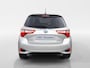 Toyota Yaris 1.5 Hybrid Design Red Navi | Camera | Metallic lak | Bovag garantie | Lage km stand | NAP
