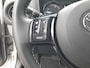 Toyota Yaris 1.5 Hybrid Design Red Navi | Camera | Metallic lak | Bovag garantie | Lage km stand | NAP