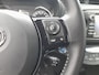 Toyota Yaris 1.5 Hybrid Design Red Navi | Camera | Metallic lak | Bovag garantie | Lage km stand | NAP