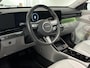 Hyundai Kona 1.6 GDI HEV Premium Hybride automaat met Lederen bekleding, Navigatie en Stoelverwarming Rijdende demo!