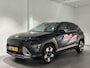 Hyundai Kona 1.6 GDI HEV Premium Hybride automaat met Lederen bekleding, Navigatie en Stoelverwarming Rijdende demo!