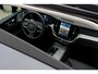 Volvo XC60 T6 Automaat Plug-in hybrid AWD Ultra Dark | Luchtvering | Panoramisch Schuif-Kantel dak | Bowers & Wilkins | Verwarmd Stuurwiel en Voor+Achterstoelen | Elektrische Trekhaak | 20'' Lichtmetalen Velgen