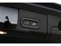 Volvo XC60 T6 Automaat Plug-in hybrid AWD Ultra Dark | Luchtvering | Panoramisch Schuif-Kantel dak | Bowers & Wilkins | Verwarmd Stuurwiel en Voor+Achterstoelen | Elektrische Trekhaak | 20'' Lichtmetalen Velgen