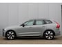 Volvo XC60 T6 Automaat Plug-in hybrid AWD Ultra Dark | Luchtvering | Panoramisch Schuif-Kantel dak | Bowers & Wilkins | Verwarmd Stuurwiel en Voor+Achterstoelen | Elektrische Trekhaak | 20'' Lichtmetalen Velgen