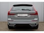 Volvo XC60 T6 Automaat Plug-in hybrid AWD Ultra Dark | Luchtvering | Panoramisch Schuif-Kantel dak | Bowers & Wilkins | Verwarmd Stuurwiel en Voor+Achterstoelen | Elektrische Trekhaak | 20'' Lichtmetalen Velgen