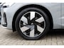 Volvo XC60 T6 Automaat Plug-in hybrid AWD Ultra Dark | Luchtvering | Panoramisch Schuif-Kantel dak | Bowers & Wilkins | Verwarmd Stuurwiel en Voor+Achterstoelen | Elektrische Trekhaak | 20'' Lichtmetalen Velgen