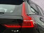 Volvo V60 2.0 T6 Plug-in hybrid AWD Plus Dark | Trekhaak | Adaptive Cruise Control | Panoramadak | 360 Camera | Harman/Kardon | Stuurverwarming | Stoelverwarming voor & achter | Power Seats | Sportstoelen |