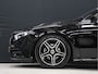 Mercedes-Benz A-klasse 180 Business Solution AMG [SCHUIFKANTELDAK, CAMERA, PDC 360, MEMORY SEATS, CRUISE CONTROL, STOELVERWARMING, SFEERVERLICHTING, BLUETOOTH TELEFOON, NIEUWSTAAT]