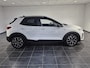 Kia Stonic 1.0 T-GDi MHEV DynamicLine | Navigatie | Achteruitrijcamera | Adaptive Cruise | Climatecontrol |