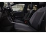 Volkswagen T-Roc 1.5 TSI Style 3X R-LINE/PANO/CARPLAY/BEATS/SFEERVBLINDSPOT/LANEASSIT/VOL