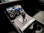 Land Rover Range Rover Evoque 1.5 P300e AWD Black Edition S 309Pk Automaat (PLUG IN HYBRID, APPLE CARPLAY, HEAD UP DISPLAY, CAMERA, MERIDIAN AUDIO, KEYLESS, DIGITAL COCKPIT, STOELVERWARMING, ELEKTRISCHE STOELEN, NIEUWSTAAT)