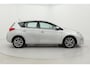 Toyota Auris 1.8 Hybrid Aspiration | Trekhaak | Keyless | Cruise Control | Clima | Camera | 17 inch | Bluetooth