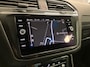 Volkswagen Tiguan 1.5 TSI R-Line Business 1.5TSi DSG | Panoramadak | Trekhaak | Camera | Virtual cockpit |