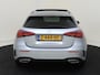 Mercedes-Benz A-klasse 180 AMG Line Panorama Dak / Nightpakket / Parkeercamera / Sfeerverlichting / Stoelverwarming /