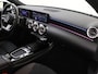 Mercedes-Benz A-klasse 180 AMG Line Panorama Dak / Nightpakket / Parkeercamera / Sfeerverlichting / Stoelverwarming /
