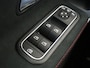Mercedes-Benz A-klasse 180 AMG Line Panorama Dak / Nightpakket / Parkeercamera / Sfeerverlichting / Stoelverwarming /