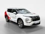 Mitsubishi Outlander 2.4 PHEV First Edition DEMO VOERTUIG SNEL RIJDEN , Apple Carplay/Android Auto , electronic climate controle , stoel en stuur verwarming , camera , lichtmetalen velgen 20" , navigatiesysteem , cruise control adaptief