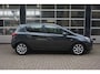 Opel Corsa 1.4 Edition met trekhaak!