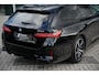 BMW 5-Serie Touring 550e xDrive | | M Sportpakket Pro | Driving Assistant Professional | Panoramadak| Innovation Pack | B&W Surround Sound System | Parking Assistant Professional |