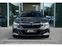 BMW 5-Serie Touring 550e xDrive | | M Sportpakket Pro | Driving Assistant Professional | Panoramadak| Innovation Pack | B&W Surround Sound System | Parking Assistant Professional |