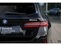 BMW 5-Serie Touring 550e xDrive | | M Sportpakket Pro | Driving Assistant Professional | Panoramadak| Innovation Pack | B&W Surround Sound System | Parking Assistant Professional |
