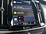 Volvo V90 T6 Plug-in hybrid AWD Ultra Dark | Panoramadak | 360° camera | Harman Kardon | Stoel- en Stuurverwarming | Trekhaak
