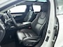 Volvo V90 T6 Plug-in hybrid AWD Ultra Dark | Panoramadak | 360° camera | Harman Kardon | Stoel- en Stuurverwarming | Trekhaak